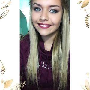 Meet your Posher, Andrea